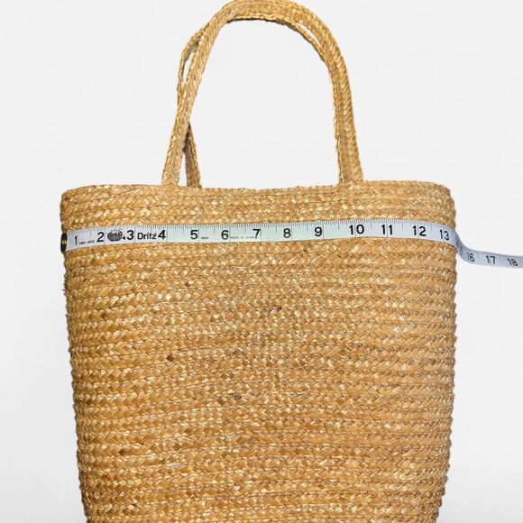 Tan Woven Straw Beach Bag Tote with Pink Flamingo Interior Lining - Picture 5 of 7